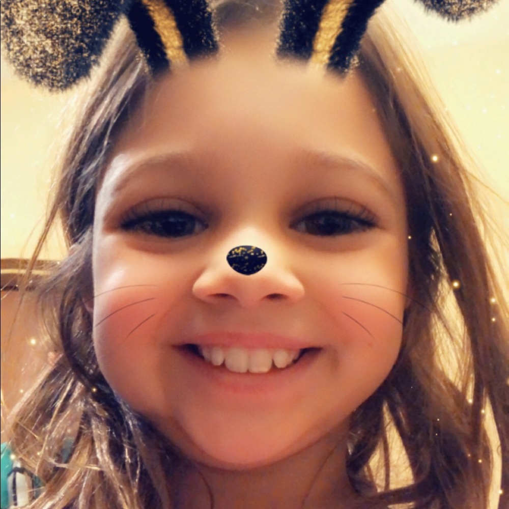 Meet your Posher, Elaine